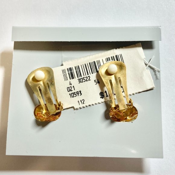 Vintage Gold White Pearl Clip On Earrings Weave Round Gold Tone 70s Acrylic - Picture 3 of 8